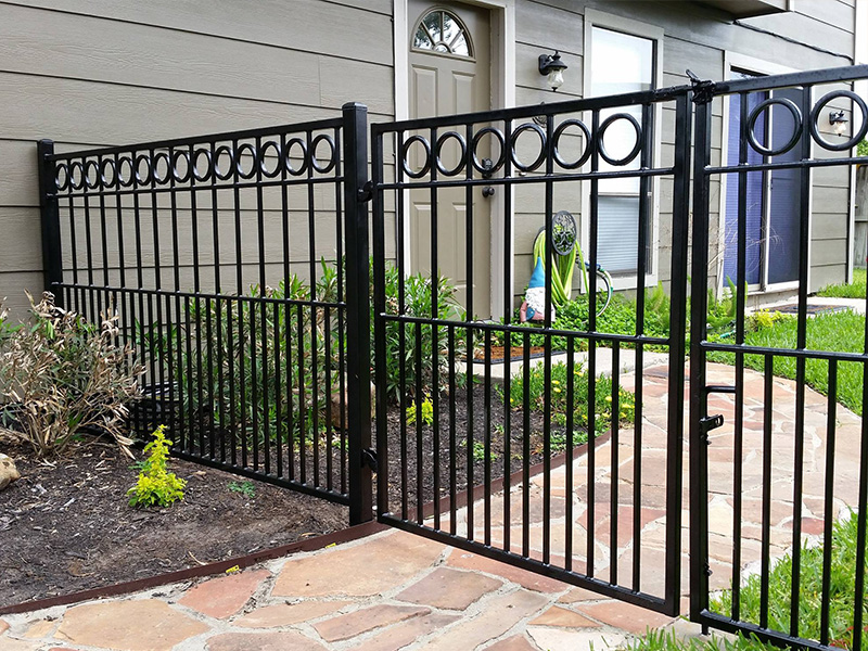 Ornamental iron Fence Huntsville Texas